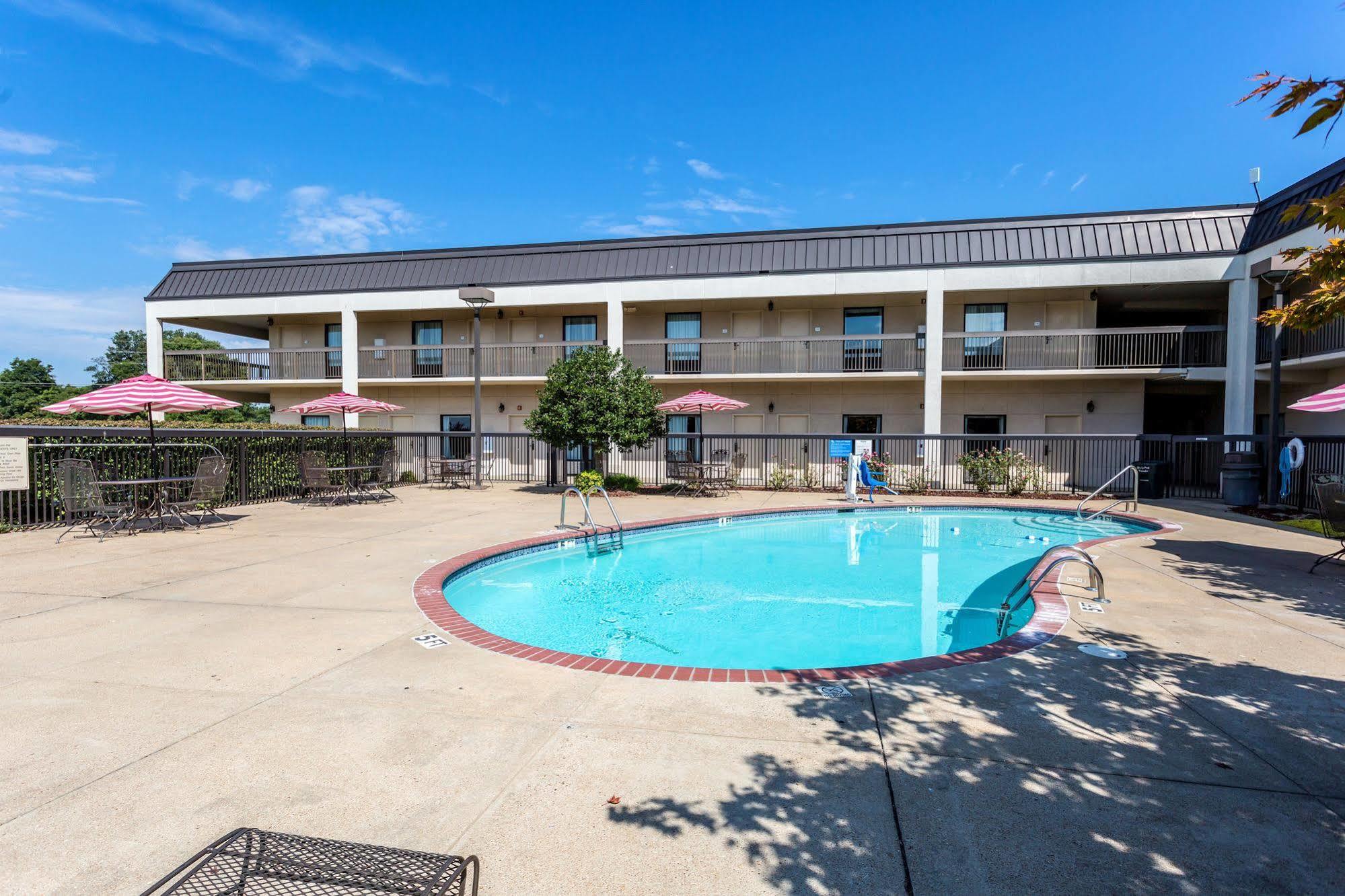 Quality Inn Union City Us 51 Екстериор снимка